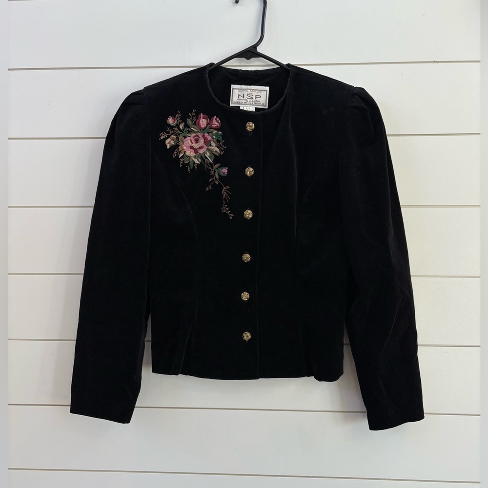 Donna Morgan Black Floral Embroidered Jacket